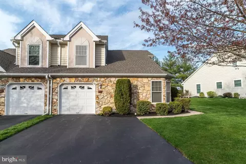 39 Ashley Dr, Ivyland, PA 18974