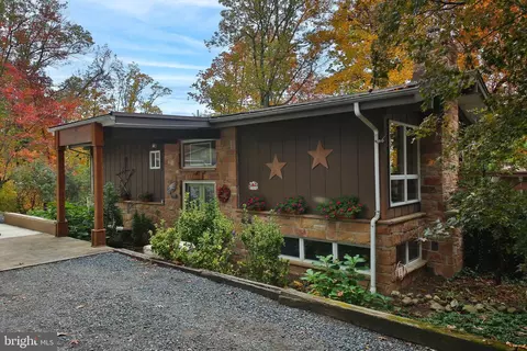 368 Kintner Rd, Kintnersville, PA 18930