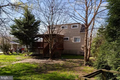 Exterior - 369 Beech St, Warminster, PA 18974 photo 9 of 11