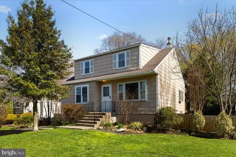369 Beech St, Warminster, PA 18974