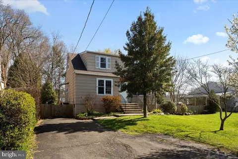 Exterior - 369 Beech St, Warminster, PA 18974 photo 3 of 11
