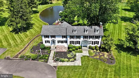 220 Stoopville Rd, Newtown, PA 18940