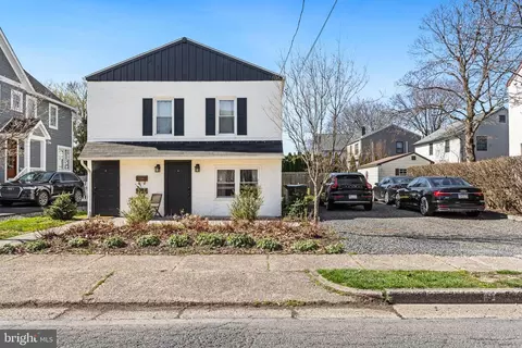 132 Cottage St, Doylestown, PA 18901