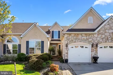 106 Mcconkey Dr, Washington Crossing, PA 18977