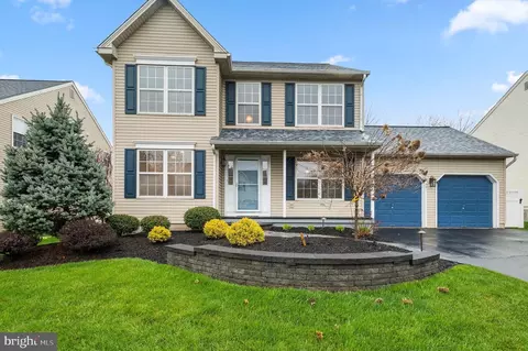 391 Essex Ct, Perkasie, PA 18944