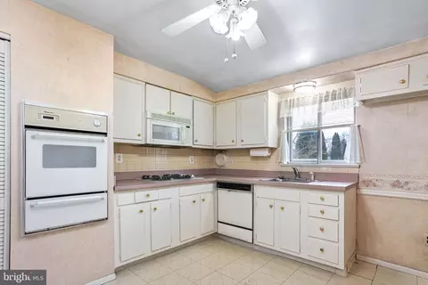Kitchen - 1028 Carousel Dr, Warminster, PA 18974 photo 1 of 3