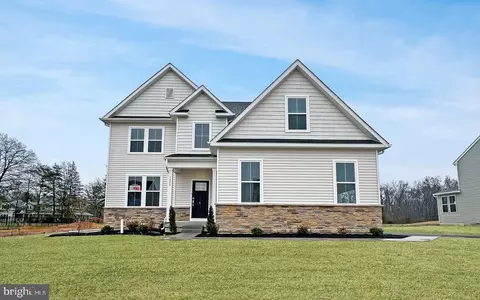1053 Mariwill Dr, Quakertown, PA 18951
