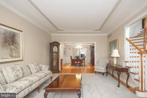 Living - 2285 Valley Rd, Jamison, PA 18929 photo 3 of 8