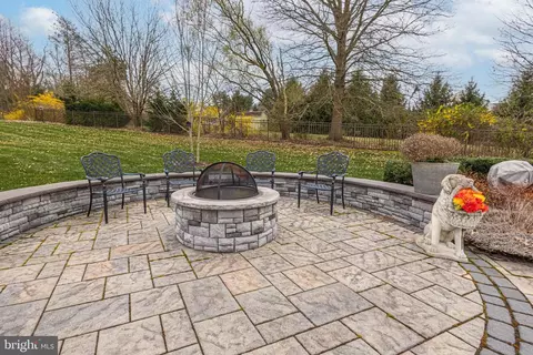 Exterior - 2285 Valley Rd, Jamison, PA 18929 photo 4 of 10