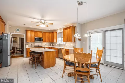 Kitchen - 2285 Valley Rd, Jamison, PA 18929 photo 4 of 4