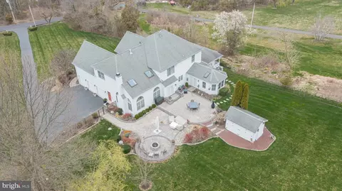 Exterior - 2285 Valley Rd, Jamison, PA 18929 photo 8 of 10