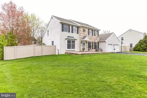 Exterior - 1663 N Ash Cir, Jamison, PA 18929 photo 2 of 11