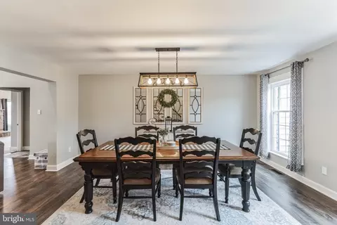 Dining - 1663 N Ash Cir, Jamison, PA 18929 photo 1 of 4