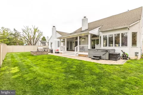 Exterior - 1663 N Ash Cir, Jamison, PA 18929 photo 7 of 11
