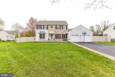 1663 N Ash Cir, Jamison, PA 18929