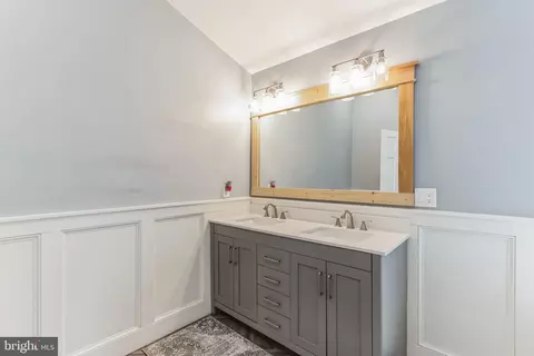 Bath - 1663 N Ash Cir, Jamison, PA 18929 photo 2 of 5
