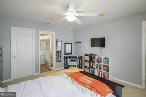 Bedroom - 5 Candytuft Rd, Levittown, PA 19057 photo 2 of 7