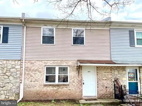 205 First Ave, Richlandtown, PA 18955