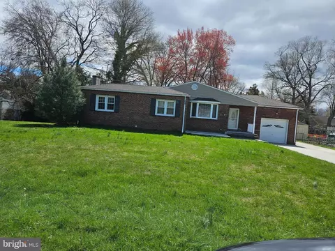 2126 Prospect Ave, Croydon, PA 19021