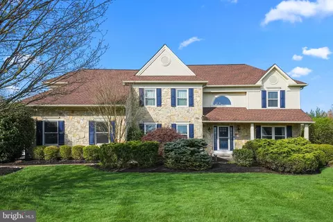 901 Slate Hill Rd, Yardley, PA 19067