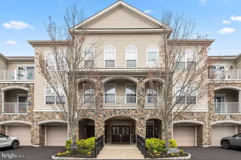 2305 Knox Ct #2305, Warwick, PA 18974
