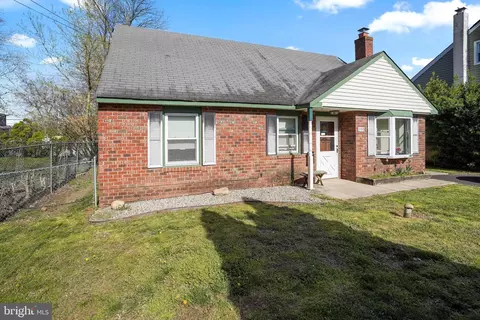 933 Excelsior Ave, Croydon, PA 19021