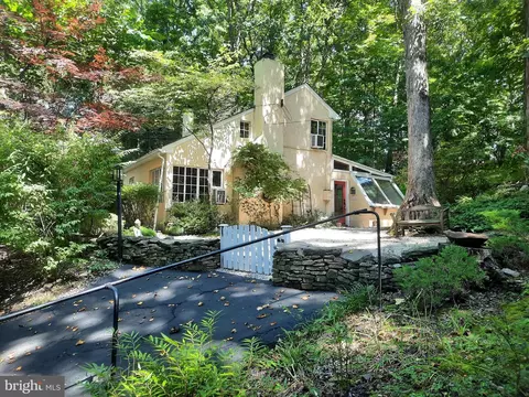 6124 Carversville Rd, Carversville, PA 18913