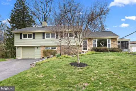 Exterior - 9 Patrick Ln, Yardley, PA 19067 photo 2 of 10