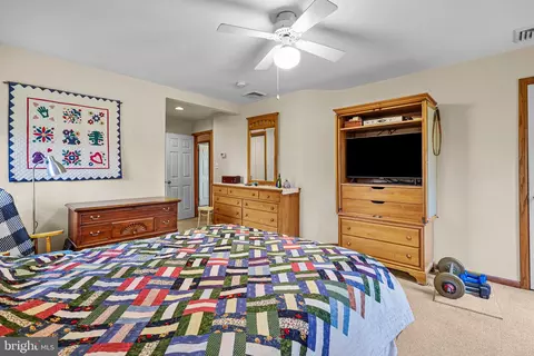 Bedroom - 9 Patrick Ln, Yardley, PA 19067 photo 5 of 5