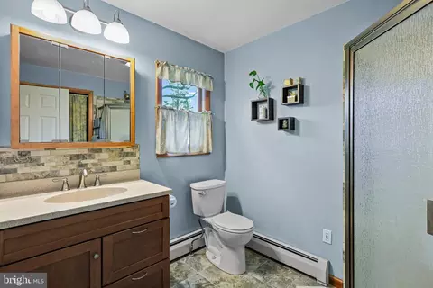 Bath - 9 Patrick Ln, Yardley, PA 19067 photo 1 of 3