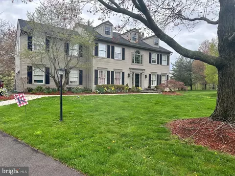 1752 Horseshoe Bnd, Yardley, PA 19067