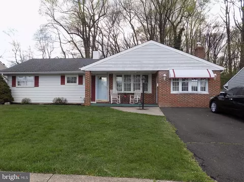 209 Stanford Rd, Fairless Hills, PA 19030