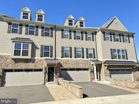 120 Platt Pl, Feasterville Trevose, PA 19053