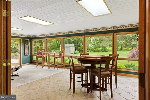 29 Deer Path Rd, Doylestown, PA 18901 photo 14