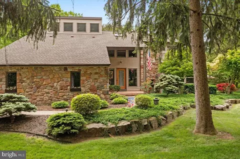 29 Deer Path Rd, Doylestown, PA 18901 photo 4