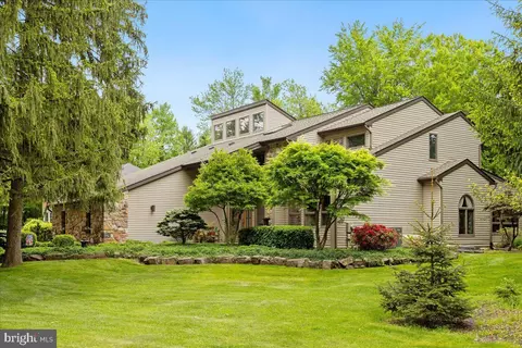 29 Deer Path Rd, Doylestown, PA 18901