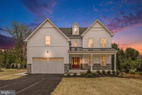 25 Trevose Rd, Feasterville Trevose, PA 19053