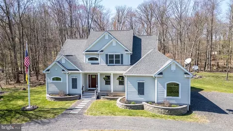 903 Lonely Cottage, Upper Black Eddy, PA 18972
