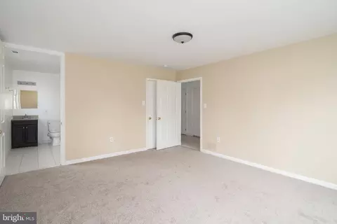 Living - 801 Central Ave, Croydon, PA 19021 photo 4 of 4