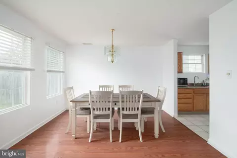 Dining - 801 Central Ave, Croydon, PA 19021 photo 1 of 2