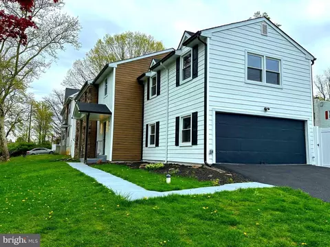 657 Buck Rd, Feasterville Trevose, PA 19053