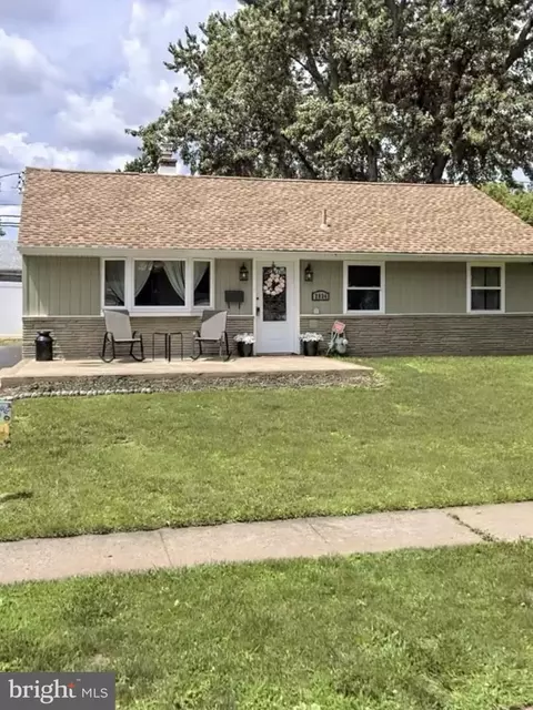 2834 Bellview Dr, Bensalem, PA 19020