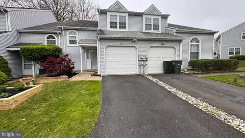 416 Leon Cir, Feasterville Trevose, PA 19053