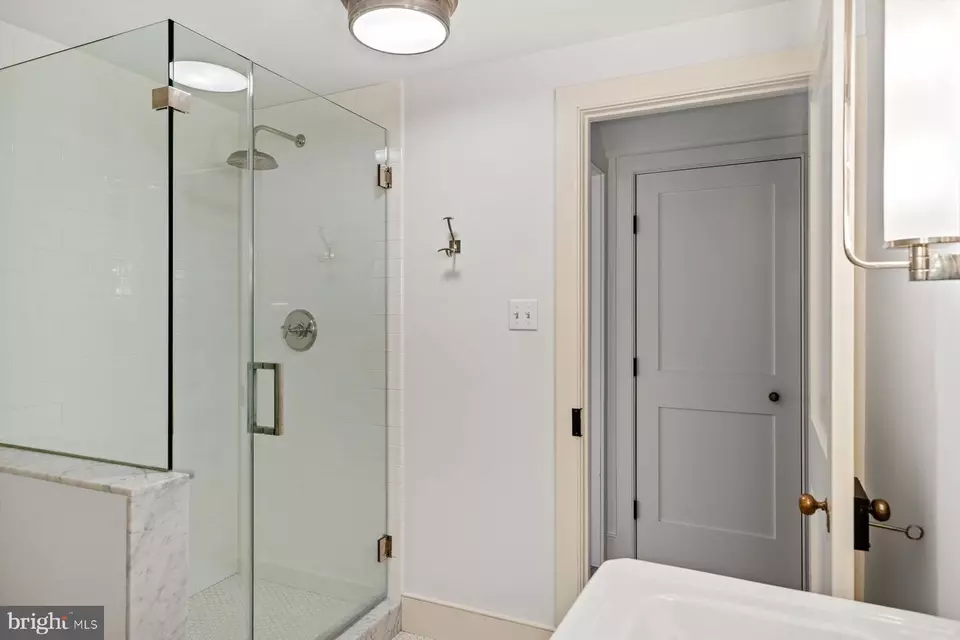 Bath - 3539 Holicong Rd, Doylestown, PA 18902 photo 3 of 3