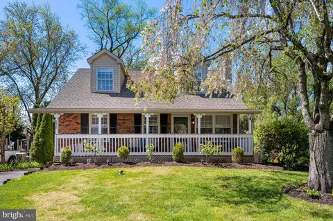 115 Longshore Ave, Yardley, PA 19067