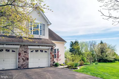 424 Chariot Ct, Chalfont, PA 18914