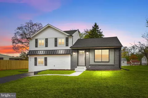 1035 Catalpa Rd, Warminster, PA 18974