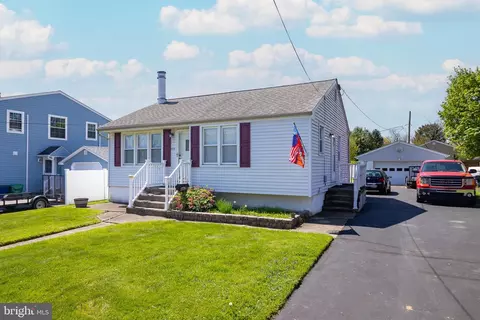 4932 Somers Ave, Feasterville Trevose, PA 19053