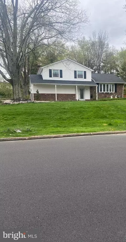 56 E Heron Rd, Southampton, PA 18966