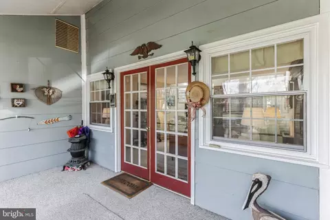 88 Neshaminy Ave, Newtown, PA 18940